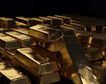 999.9 fine gold bullion bars stacked in a secure vault – long-term wealth preservation strategy used by billionaire dynasties, Rothschild-style family offices, and sovereign reserves.